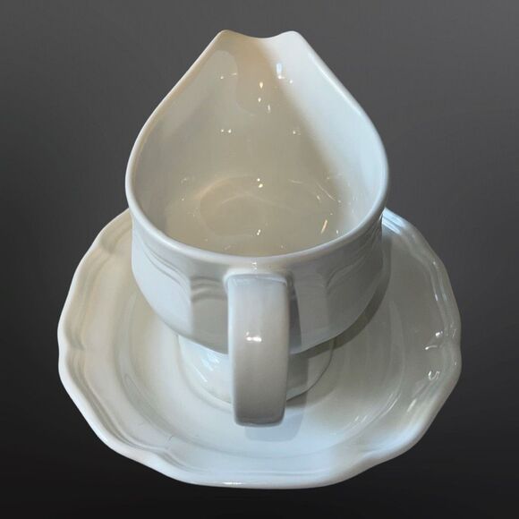 4 PC White Mikasa French Countryside Gravy Boat With Plate & Covered Butter Dish - Picture 3 of 9